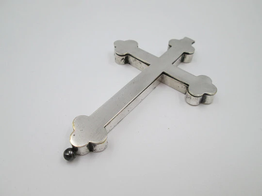 Pilgrim's cross with reliquary. Silver plated metal. Spain. 1940's