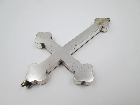 Pilgrim's cross with reliquary. Silver plated metal. Spain. 1940's