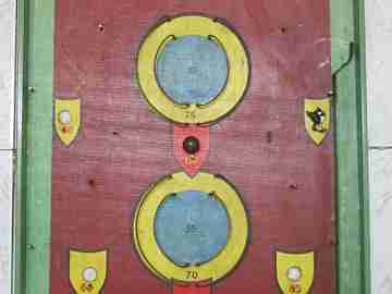 Pinball Spears Games. Reino Unido. Madera, metal y papel. 1950