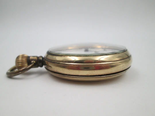 Pinnacle open-face pocket watch. Gold plated metal. Stem winding. England / Swiss. 1930's