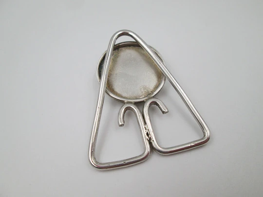 Pinza clip sujeta billetes. Plata de ley. Motivo concha de Santiago. España. 1980