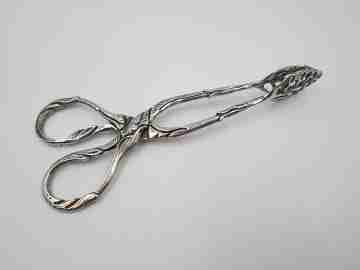 Pinzas de hielo ornamentadas. Plata de ley. Motivos vegetales. 1960. Spain