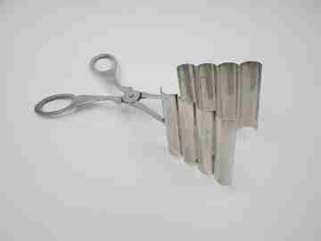 Pinzas / tenazas articuladas de espárragos. Alpaca blanca. 1940. Europa