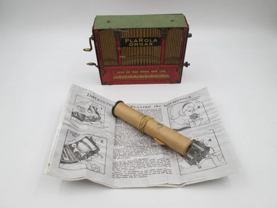 PlaRola Organ portable automatic harmonica. Lithographed tinplate. Perforated rolls. 1930's