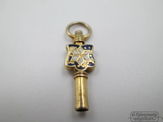 Pocket watch key fob. 14K gold and colour enamel. 19th century