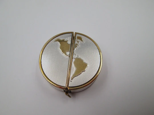 Poresa 'World map' travel watch. Silver plated and golden. Manual wind. 1960's