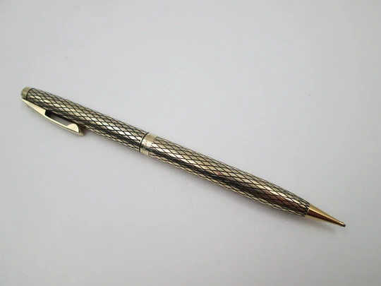 Portaminas Sheaffer Imperial Sovereign. Laminado oro 14k. Patrón diamante. Giratorio