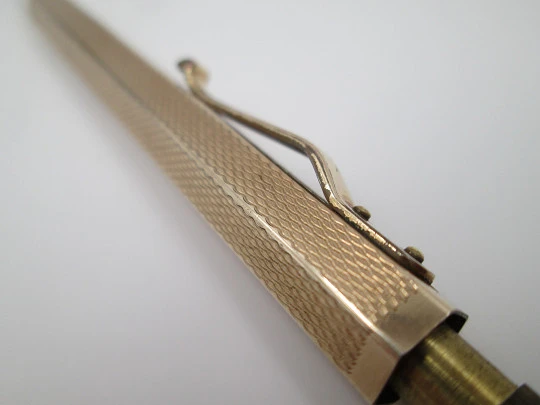 Portaminas Yard-O-Led. Laminado en oro. Años 30. Reino Unido. Giratorio