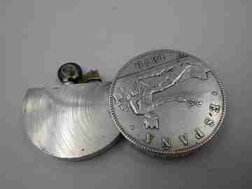 Provisional Government 5 pesetas coin (1870) pocket petrol lighter. Sterling silver. Spain