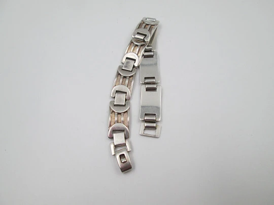 Pulsera articulada de eslabones para mujer. Plata de ley 925. Cierre de argolla. 1990