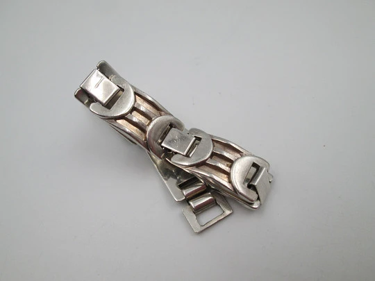 Pulsera articulada de eslabones para mujer. Plata de ley 925. Cierre de argolla. 1990