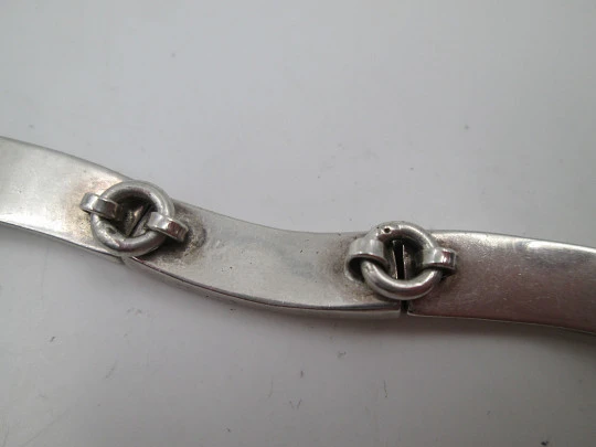 Pulsera articulada mujer. Plata de ley 925 y turquesas. Cierre de pestaña. México