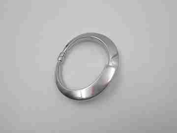 Pulsera brazalete tubular abierto mujer. Plata de ley 925. Cierre bisagra. 1980