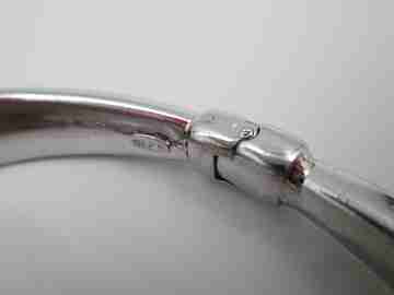 Pulsera brazalete tubular abierto mujer. Plata de ley 925. Cierre bisagra. 1980