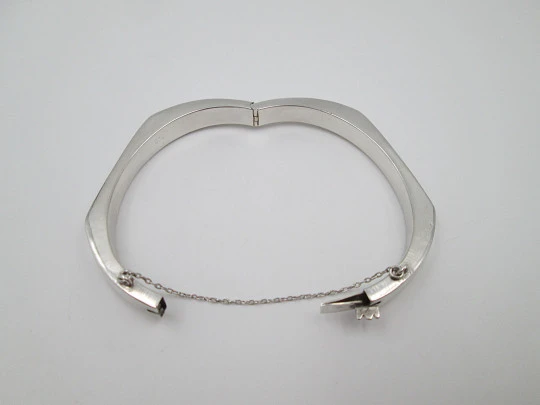 Pulsera brazalete tubular cuadrado mujer. Plata de ley 925. Cierre seguridad. 1980