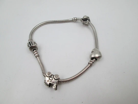 Pulsera cordón mujer Pandora. Plata de ley 925. Cierre oculto. Corazón y querubín