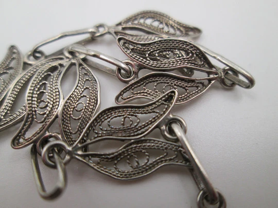 Pulsera de filigrana para mujer. Plata de ley. Motivos de tulipanes. Cierre de argolla. 1970