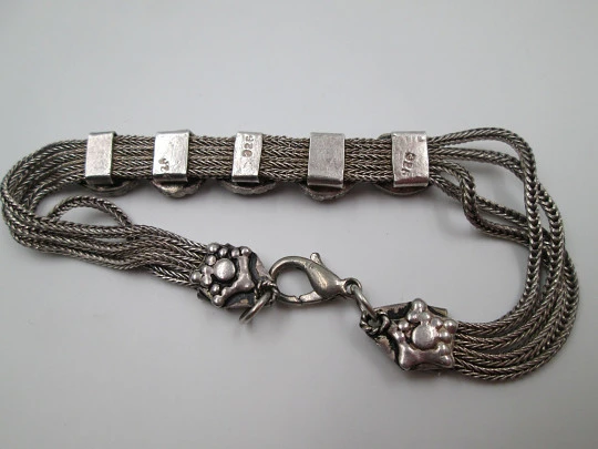 Pulsera mujer cuatro hilos. Plata de ley y turquesas. Flores. Años 70