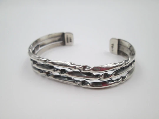 Pulsera mujer Plata de ley 925. México. Años 80. Triple hilo espiral