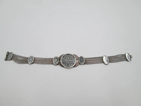 Pulsera mujer plata ley nielada. Hilos y óvalos. Motivos geométricos. 1980