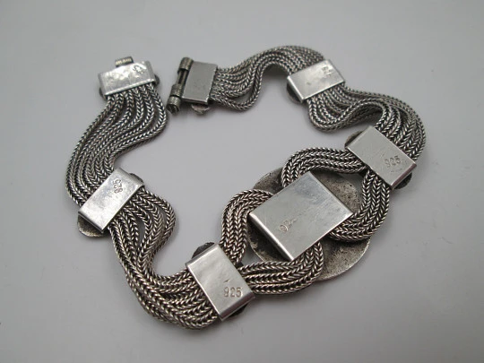 Pulsera mujer plata ley nielada. Hilos y óvalos. Motivos geométricos. 1980