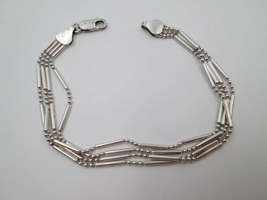 Pulsera mujer. Plata de ley 925. Cuatro cadenas de cilindros y bolas. 1980 Pulsera mujer. Plata de ley 925. Cuatro cadenas de cilindros y bolas. 1980