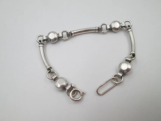Pulsera para mujer en plata de ley. Motivos de flores esmaltadas a color. Cierre argolla. 1990 Pulsera para mujer en plata de ley. Motivos de flores esmaltadas a color. Cierre argolla. 1990