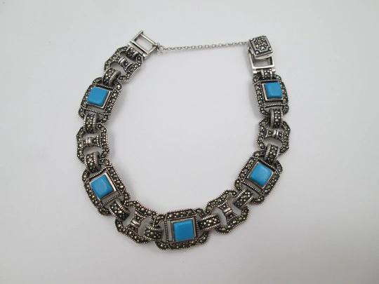 Pulsera para mujer en plata de ley. Turquesas y marquesitas. Cierre pestaña. 1970. Europa