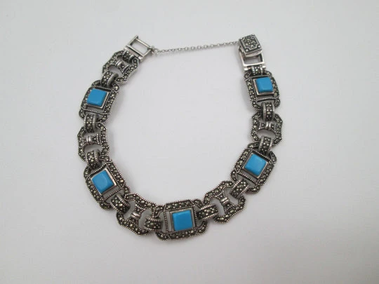 Pulsera para mujer en plata de ley. Turquesas y marquesitas. Cierre pestaña. 1970. Europa