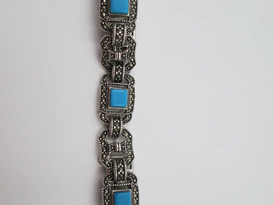 Pulsera para mujer en plata de ley. Turquesas y marquesitas. Cierre pestaña. 1970. Europa