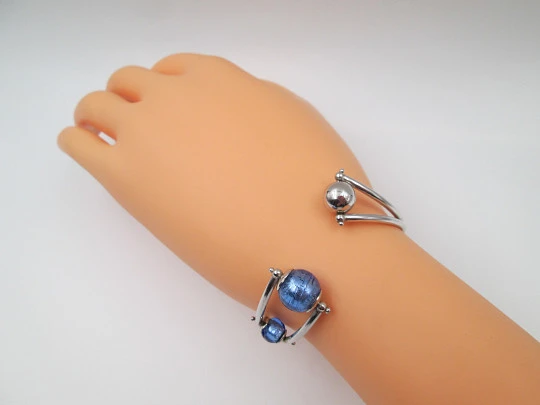 Pulsera para mujer. Plata de ley 925. Bola y esferas cristal azul. Europa. 1990