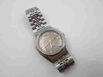 Racer Crystal 3 Stars. Stainless steel. Automatic. Calendar. 1980's. Japan