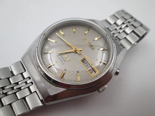 Racer Crystal 3 Stars. Stainless steel. Automatic. Calendar. 1980's. Japan