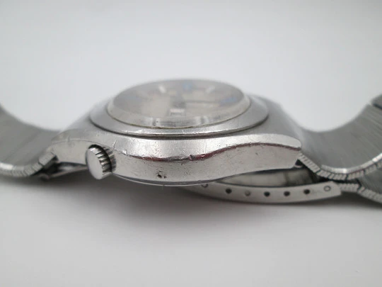 Radiant Blumar. Stainless steel. Automatic. Calendar. Bracelet. 1970's