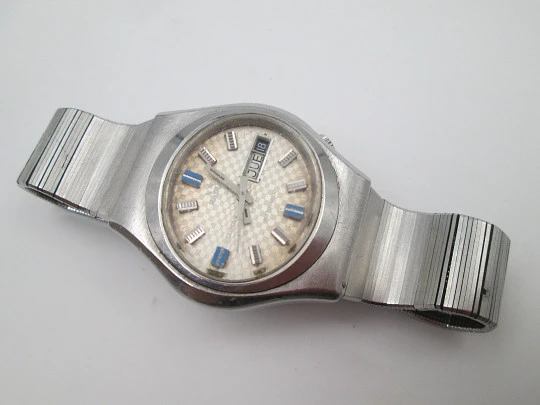 Radiant Blumar. Stainless steel. Automatic. Calendar. Bracelet. 1970's