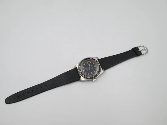 Radiant Dynamic Diver. Stainless steel. Automatic. Calendar. Leather strap. 1970's