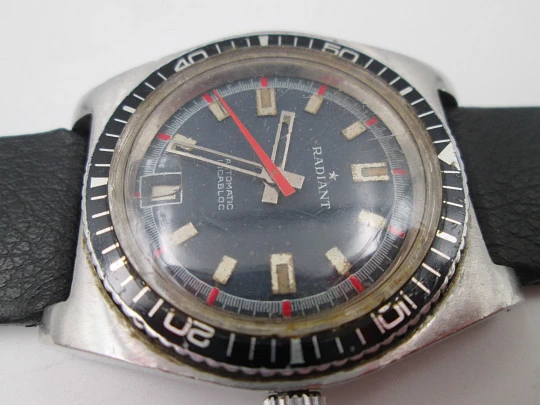 Radiant Dynamic Diver. Stainless steel. Automatic. Calendar. Leather strap. 1970's