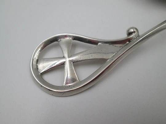 Rare Baptism shell with handle and templar cross. Sterling silver. Spain. 1960's