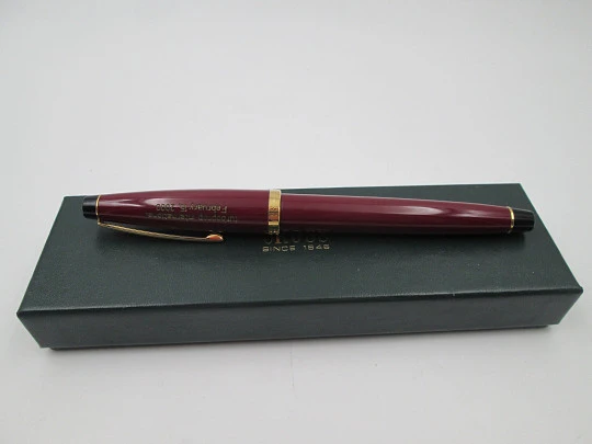 Rare Cross Solo Classic GT Turboprop fountain pen. Maroon red resin & gold plated details