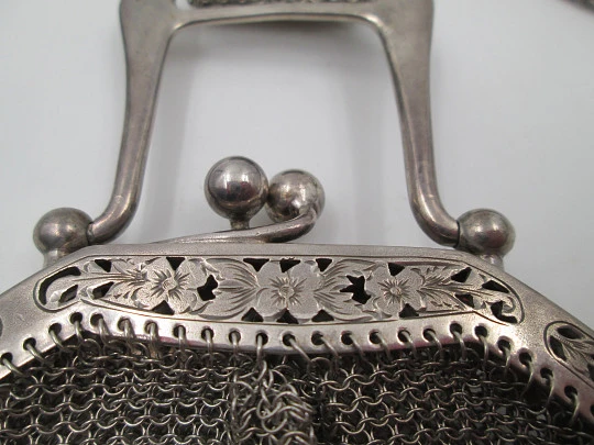 Buy quality 925 pure silver ladies stylish purse in deep carvings po-164-14  in New Delhi