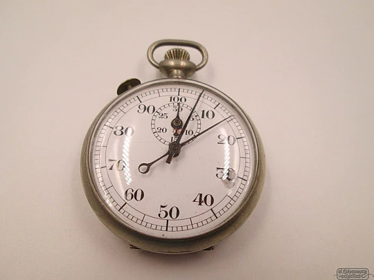 Rattrapante sports stopwatch. Nickel-plated metal. Manual winding. 1920's