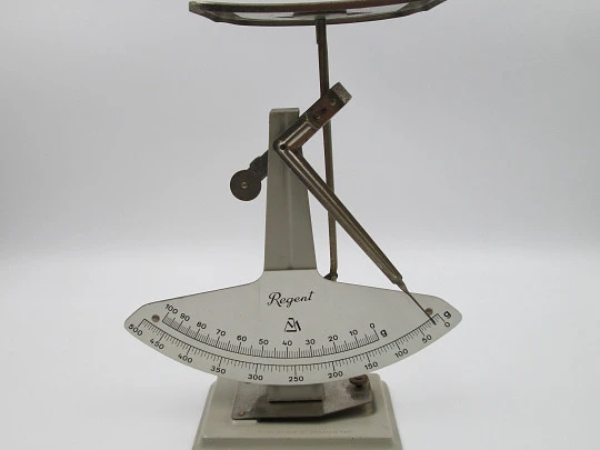 Regent letter scale / Table scale. Metal & enamel. Jakob Maul GmbH. 1960's