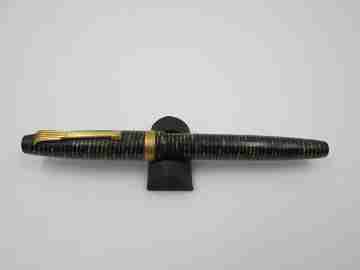 Regia Super fountain pen. Fluted celluloid & gold plated details. 14k gold nib. 1950's