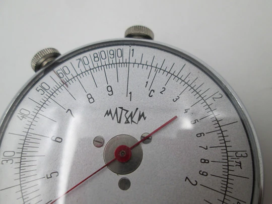 Regla de cálculo circular. Metal plateado y pavonado. Doble esfera blanca. URSS. 1960 Regla de cálculo circular. Metal plateado y pavonado. Doble esfera blanca. URSS. 1960