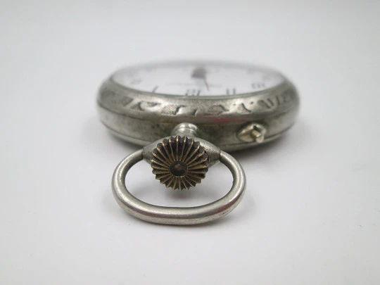 Regulateur. Silver plated metal. Stem-wind / pin-set movement. Porcelain dial. 1890's