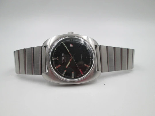 Reloj automático Citizen. Acero inoxidable. Esfera negra. Brazalete. Calendario. 1970