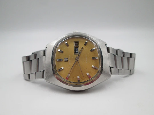 Reloj automático para hombre Zenith Surf. Acero inoxidable. Calendario. Brazalete. 1970 Reloj automático para hombre Zenith Surf. Acero inoxidable. Calendario. Brazalete. 1970