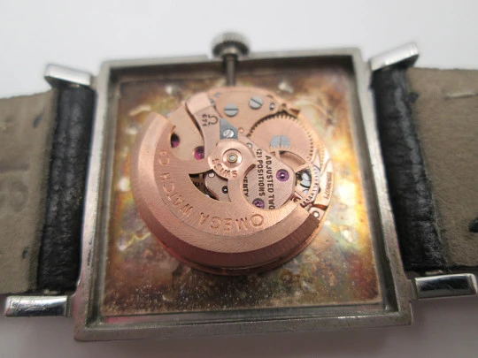 Reloj automático unisex Omega. Acero inoxidable. Caja cuadrada. Dial gris. 1960 Reloj automático unisex Omega. Acero inoxidable. Caja cuadrada. Dial gris. 1960
