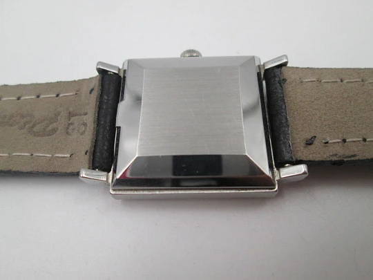 Reloj automático unisex Omega. Acero inoxidable. Caja cuadrada. Dial gris. 1960 Reloj automático unisex Omega. Acero inoxidable. Caja cuadrada. Dial gris. 1960