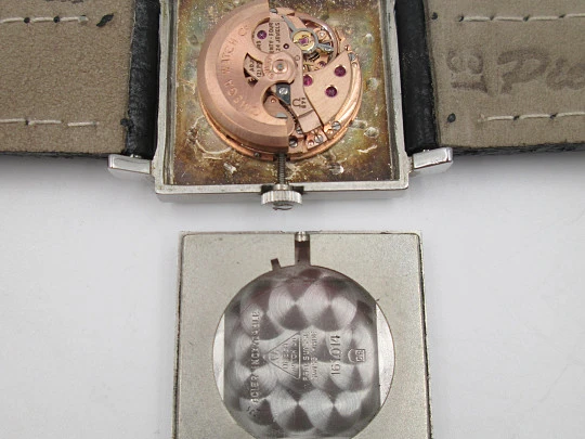 Reloj automático unisex Omega. Acero inoxidable. Caja cuadrada. Dial gris. 1960 Reloj automático unisex Omega. Acero inoxidable. Caja cuadrada. Dial gris. 1960